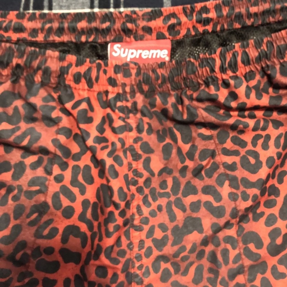 Supreme - Picture 2 of 12